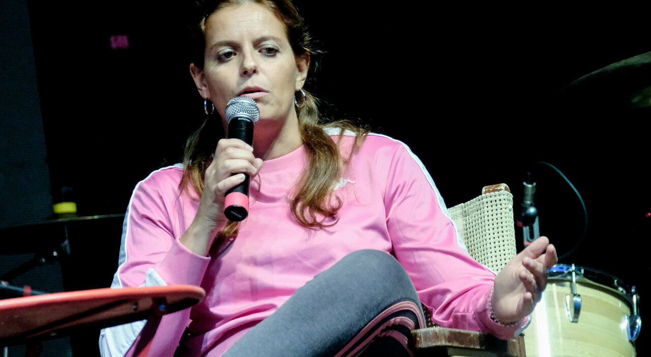 ilaria salis processo in italia come chiede calenda ecco cosa rischia e cosa dice l articolo 9 sull immunit224
