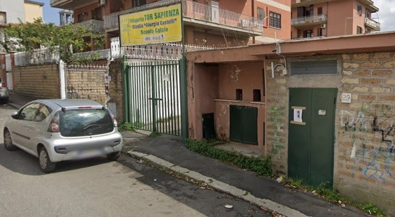 https://statics.cedscdn.it/photos/MED_HIGH/2025/10/07/9112843_07174719_stadio_tor_sapienza.jpg