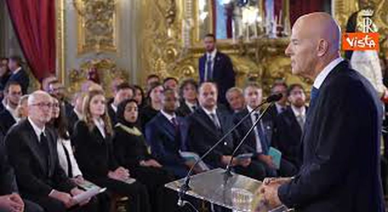 https://statics.cedscdn.it/photos/MED_HIGH/2025/10/08/9114675_poster.jpg