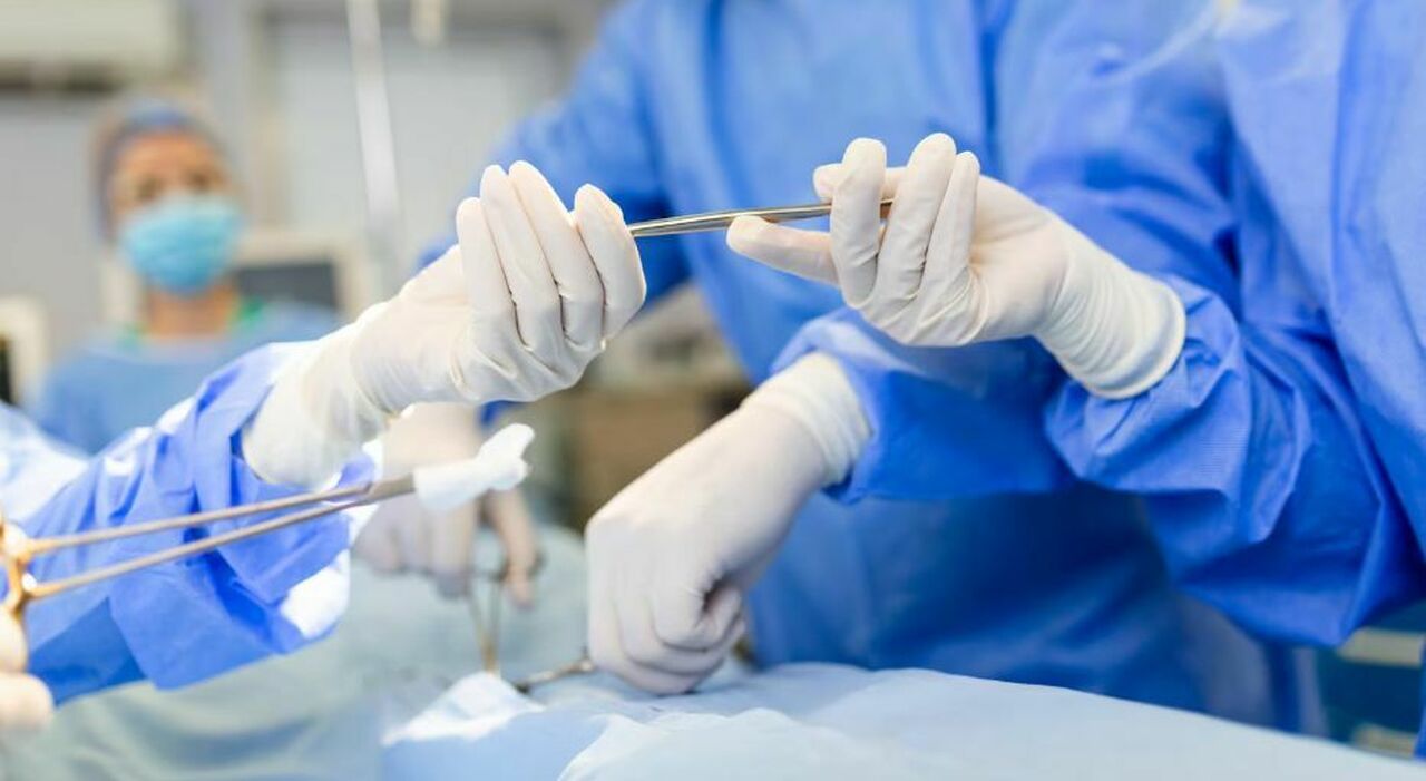 https://statics.cedscdn.it/photos/MED_HIGH/2025/10/08/9114865_08170306_intervento_frattura_polso_perde_uso_braccio_infezione_depressione_risarcimento_anna_fedele_oggi_8_ottobre_2025.jpg