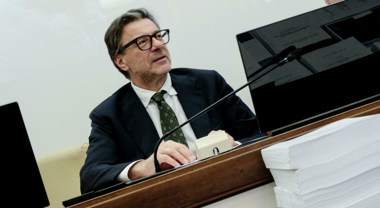 Manovra, verso proroga detrazione al 50% sulla prima casa. Giorgetti: «Lavoriamo sulla rottamazione, ma non per tutti»
