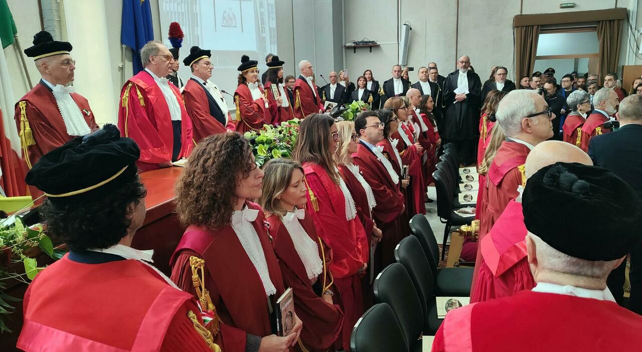 Lecce, pochi giudici in Appello e scattano i rinvii in blocco: udienze nel 2027