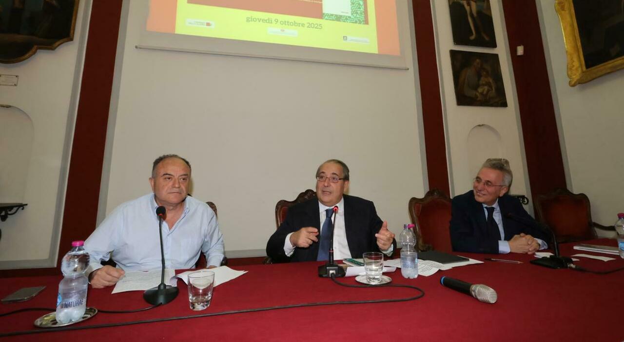 Clan, appello di Gratteri: «Intelligence decisiva l?Italia torni eccellenza» Clan, appello di Gratteri: «Intelligence decisiva l?Italia torni eccellenza»