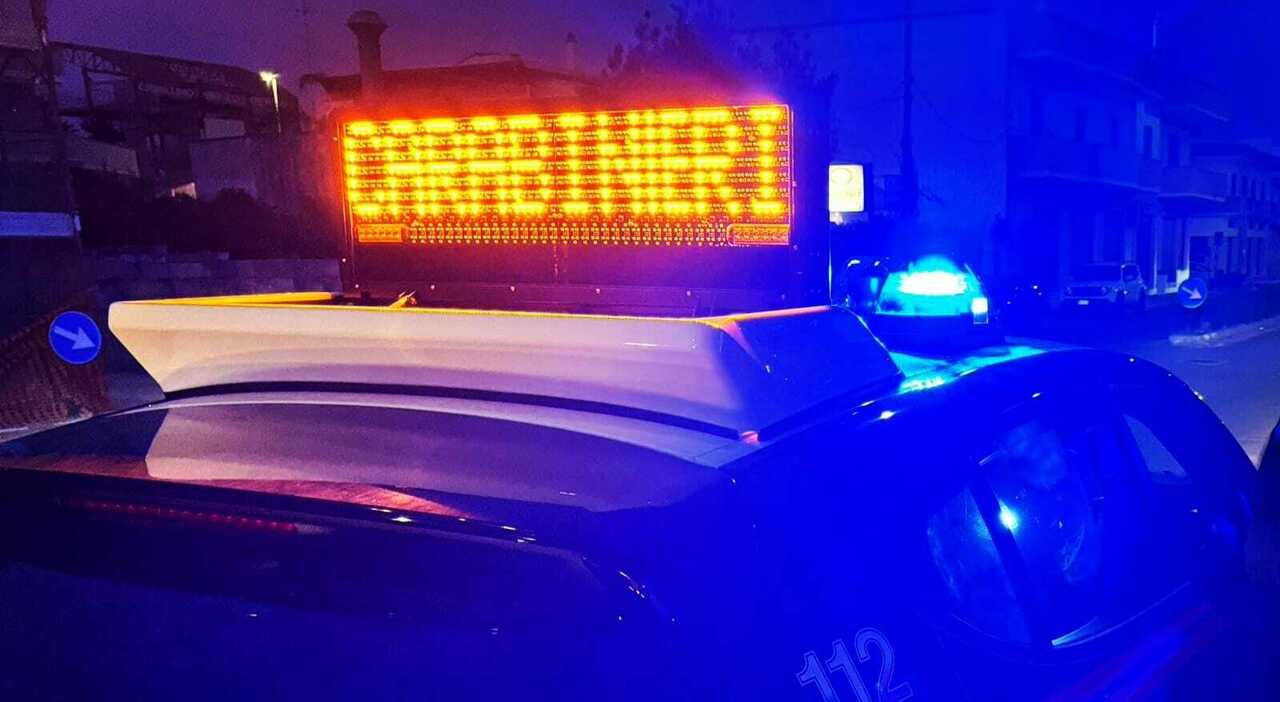 salento tenta di strangolare la moglie al culmine di una crisi arrestato