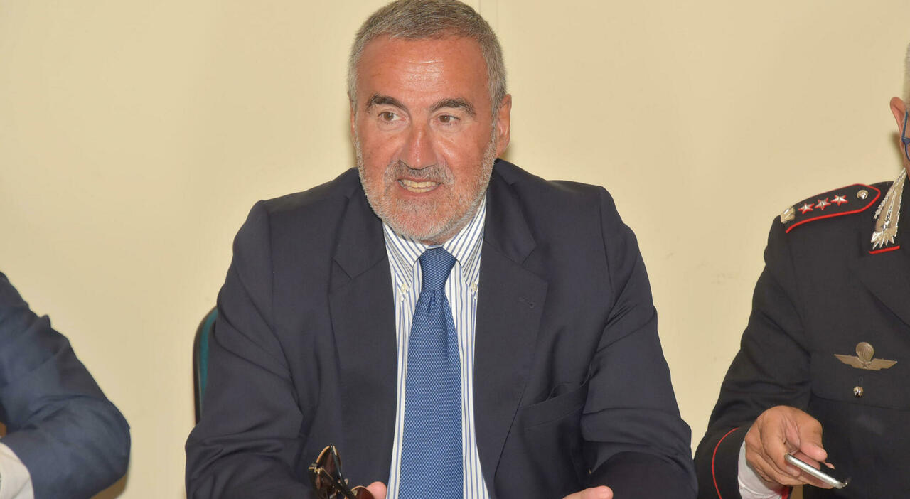 garlasco l ex pm mario venditti non ha dato i codici di pc e telefono ma il caso ora si sgonfia dai controlli nessuna anomalia