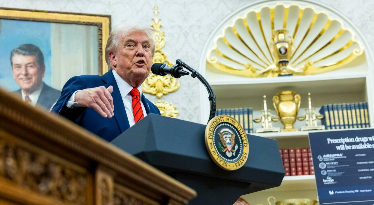 Trump in «ottima salute», il medico: «Età cardiaca di 14 più giovane di quella cronologica. Vaccinato per influenza e Covid» Trump in «ottima salute», il medico: «Età cardiaca di 14 più giovane di quella cronologica. Vaccinato per influenza e Covid»