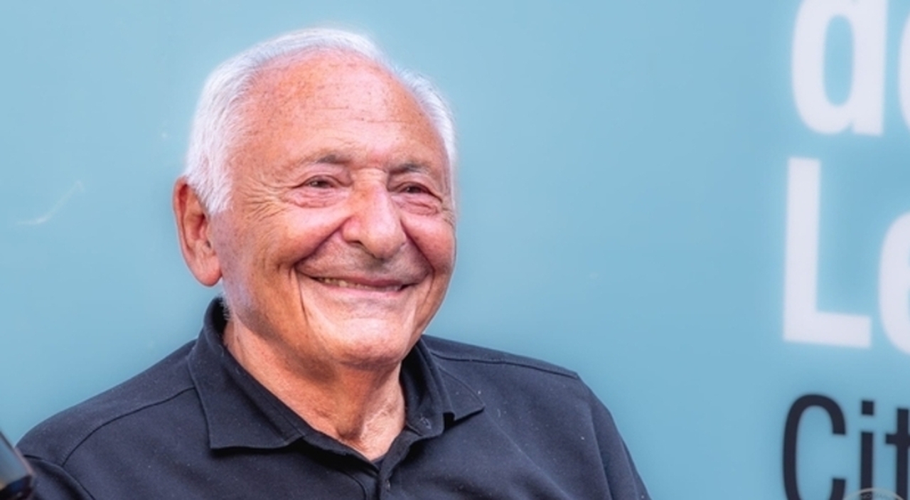 https://statics.cedscdn.it/photos/MED_HIGH/2025/10/11/9120929_11140459_mogol_intervista_battisti_agnelli_cosa_ha_detto_oggi_11_10_2025.jpg