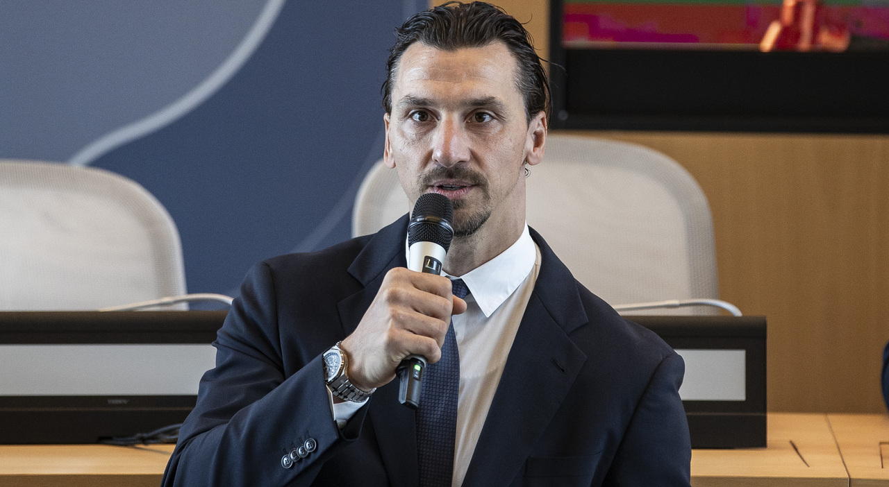 https://statics.cedscdn.it/photos/MED_HIGH/2025/10/11/9121104_11173249_zlatan_ibrahimovic_milan_leao_allegri_cosa_ha_detto_oggi_11_10_2025.jpg
