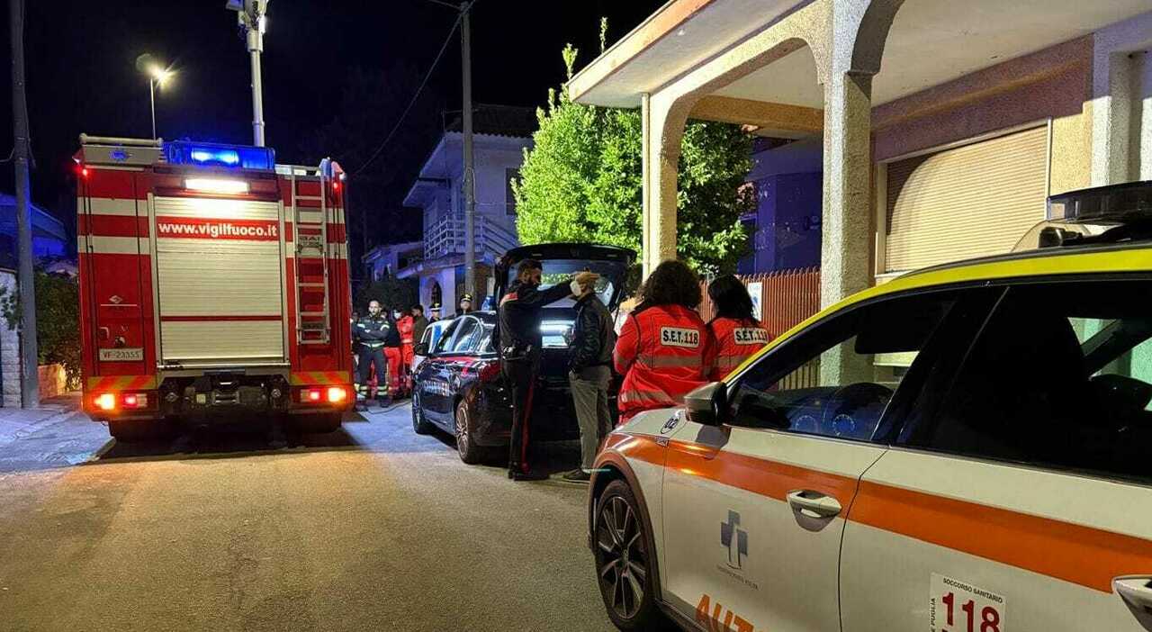 incendio e tragedia in casa morti un anziano e la badante