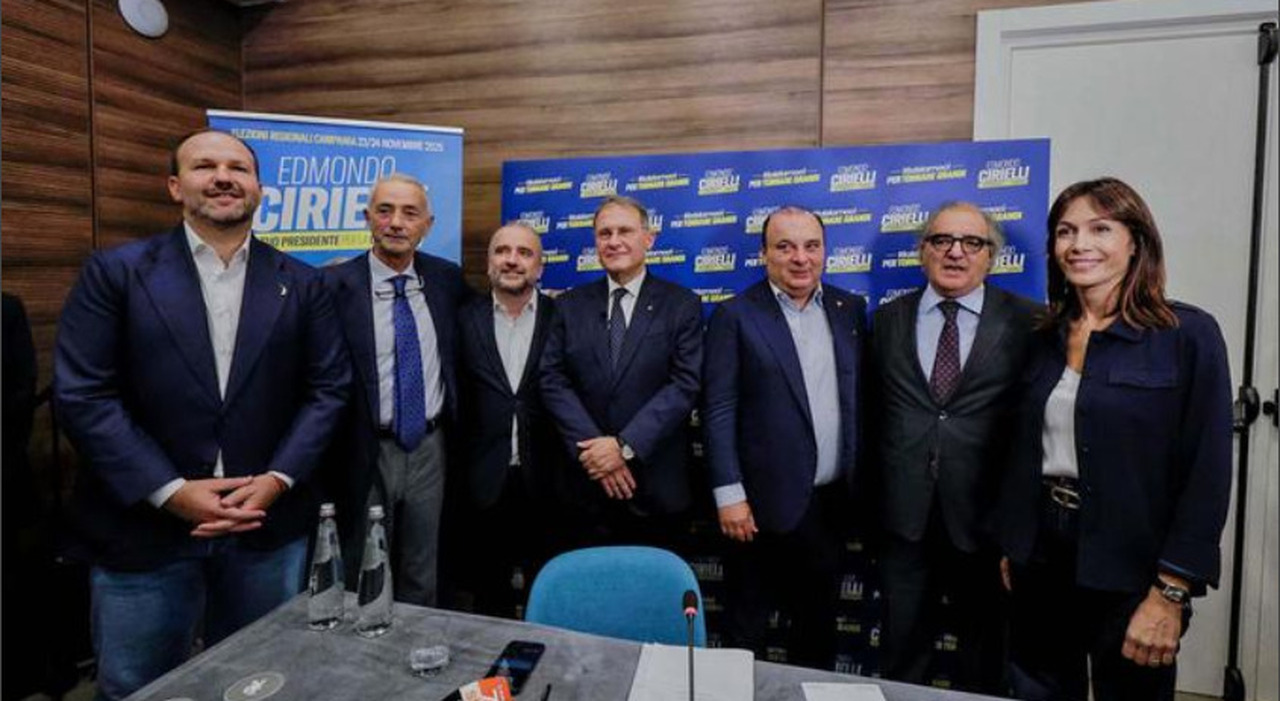 Regionali in Campania, la carica di Cirielli: «Ribaltone possibile». Poi apre ai centristi