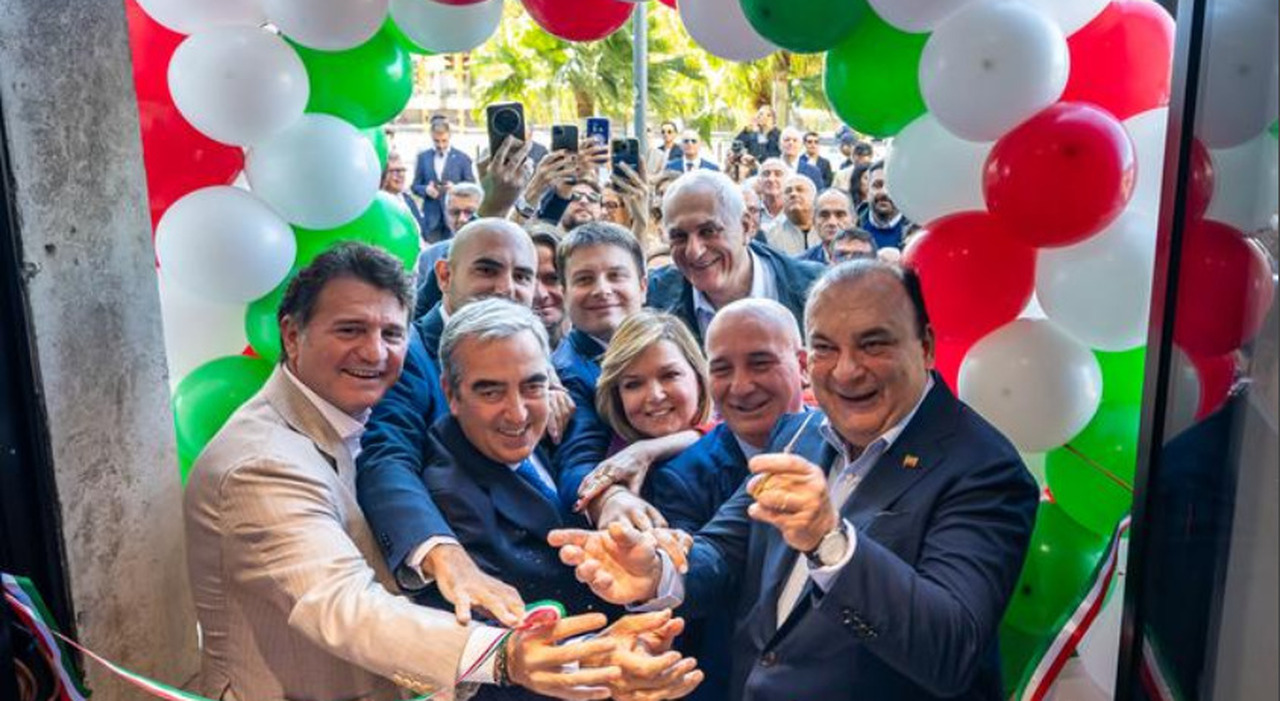 Regionali in Campania, già sprint sul programma: «Un garante della salute e lavoro vero ai giovani»