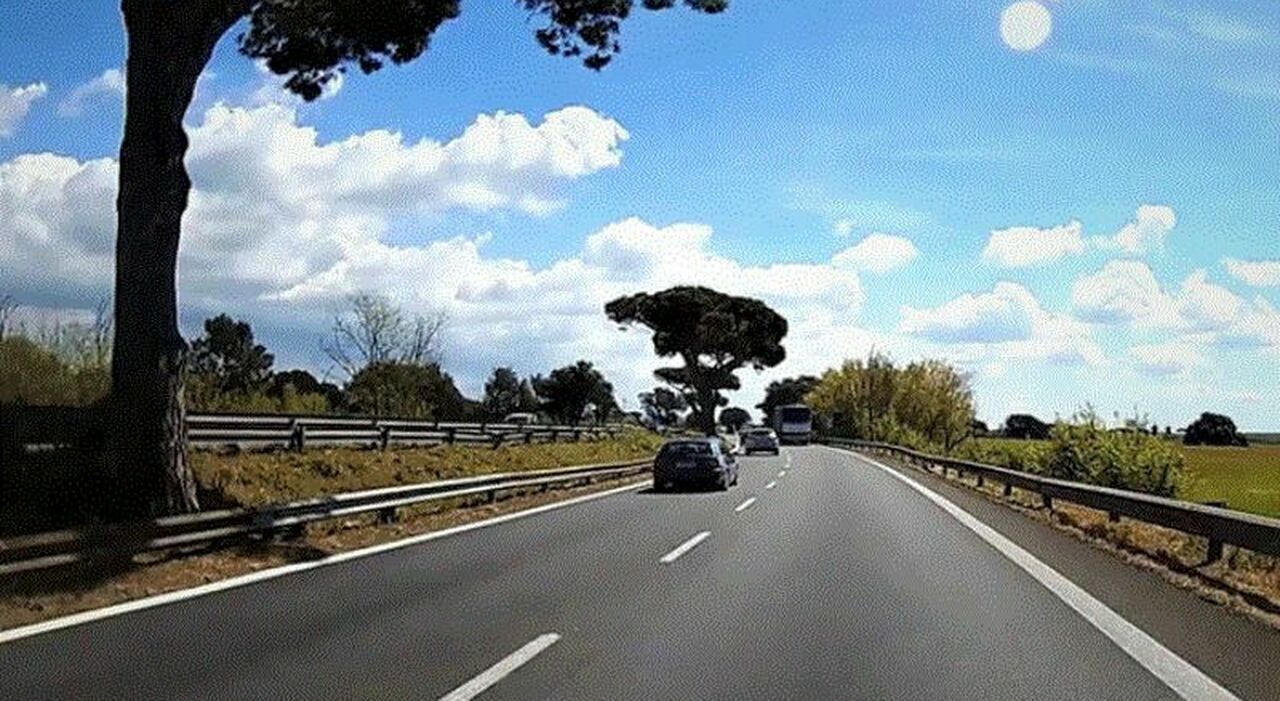 https://statics.cedscdn.it/photos/MED_HIGH/2025/10/12/9122429_12081200_pontina.jpg