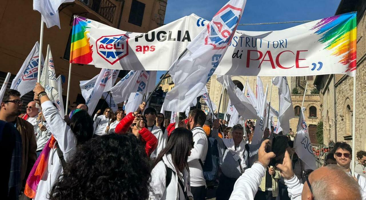perugia assisi in 200mila alla marcia della pace anche i passi della puglia una svolta di fraternit224