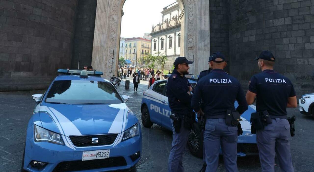 Napoli: violentata in strada, parla la turista eroina: «Ho fermato il bruto» Napoli: violentata in strada, parla la turista eroina: «Ho fermato il bruto»