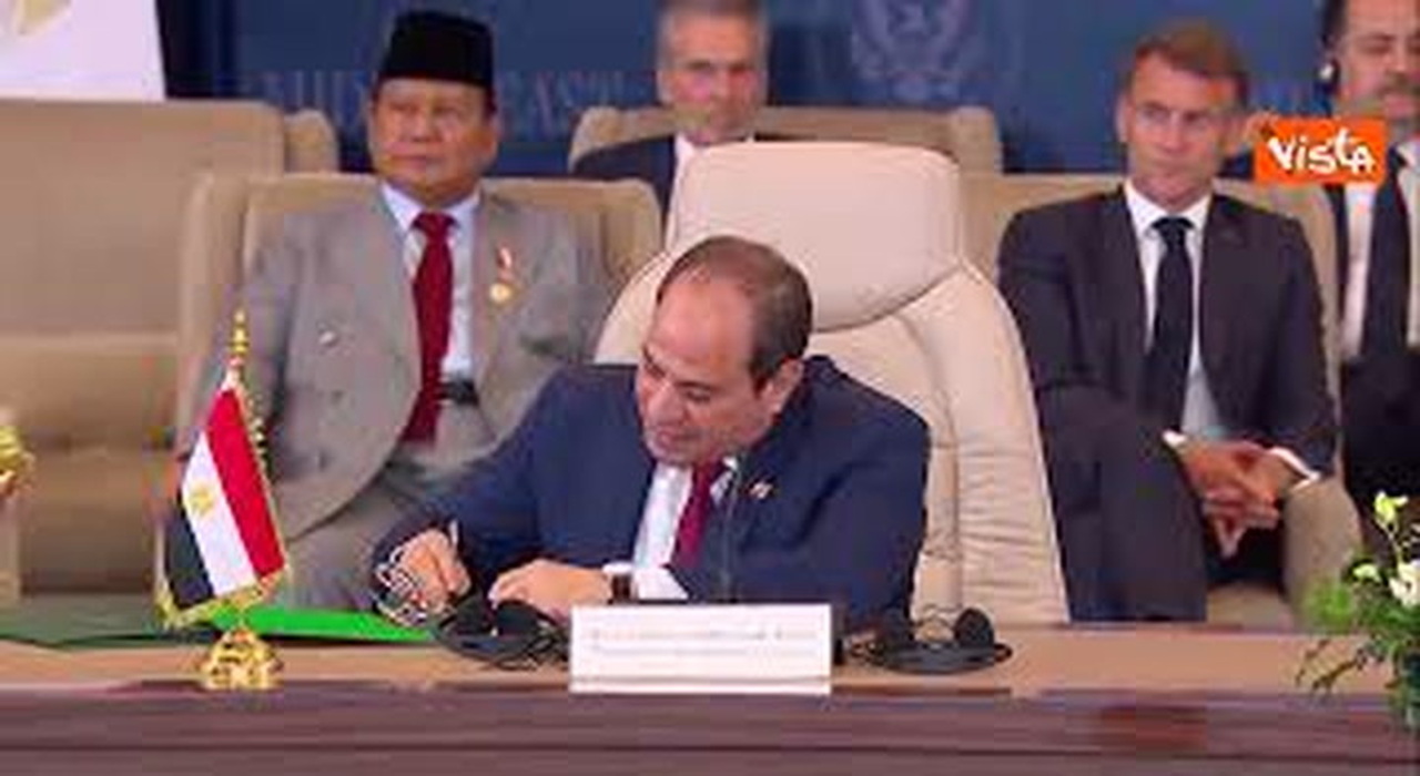 https://statics.cedscdn.it/photos/MED_HIGH/2025/10/13/9124873_poster.jpg