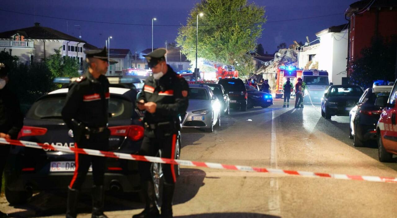 Esplosione durante lo sgombero uccide tre carabinieri: «Gesto intenzionale di assoluta follia». Chi sono le vittime Esplosione durante lo sgombero uccide tre carabinieri: «Gesto intenzionale di assoluta follia». Chi sono le vittime