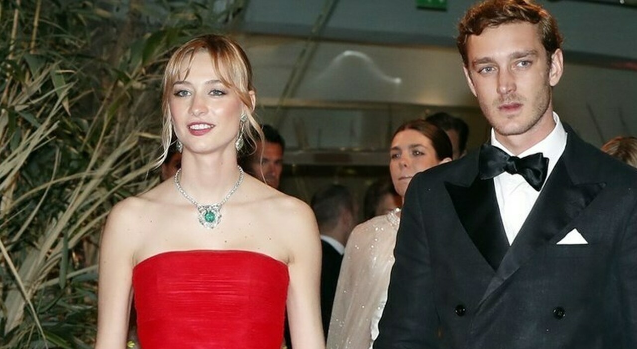 https://statics.cedscdn.it/photos/MED_HIGH/2025/10/14/9126418_14103908_2288148_beatrice_borromeo_pierre_casiraghi.jpg