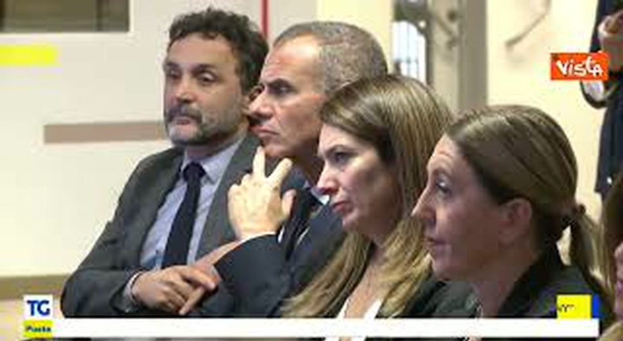 https://statics.cedscdn.it/photos/MED_HIGH/2025/10/14/9126473_poster.jpg