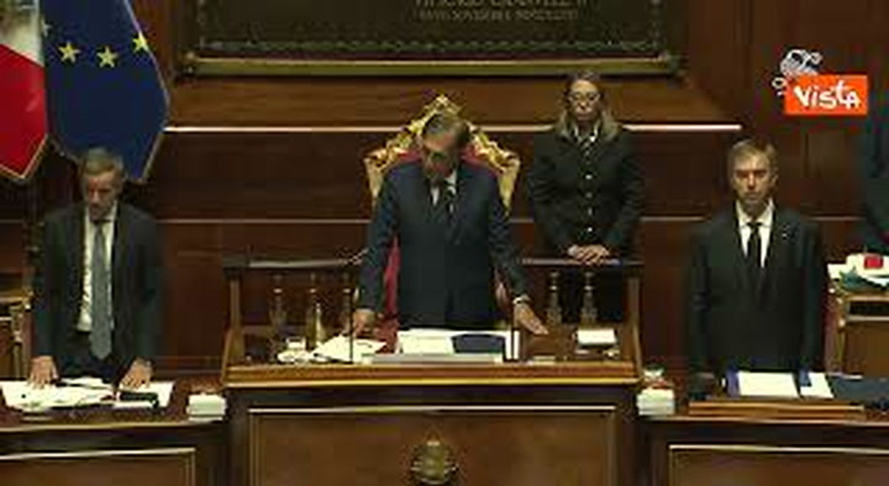 https://statics.cedscdn.it/photos/MED_HIGH/2025/10/14/9127132_poster.jpg