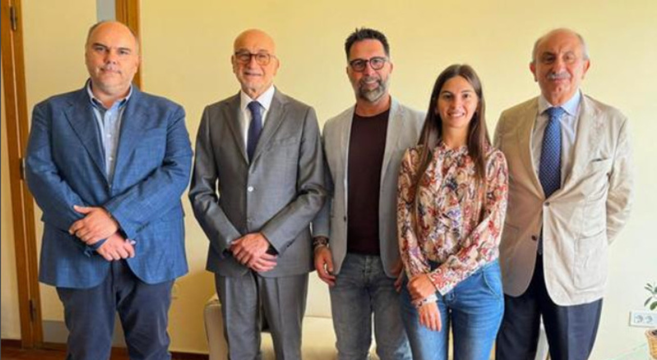Università di Salerno, dalle nanoparticelle d?oro la cura per l?Alzheimer Università di Salerno, dalle nanoparticelle d?oro la cura per l?Alzheimer