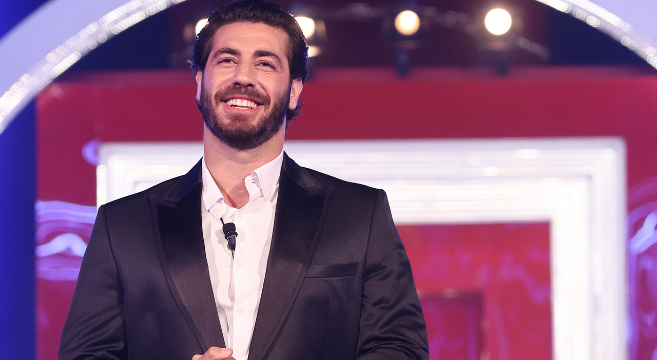 Omer Elomari, malore al Grande Fratello: l Omer Elomari, malore al Grande Fratello: l