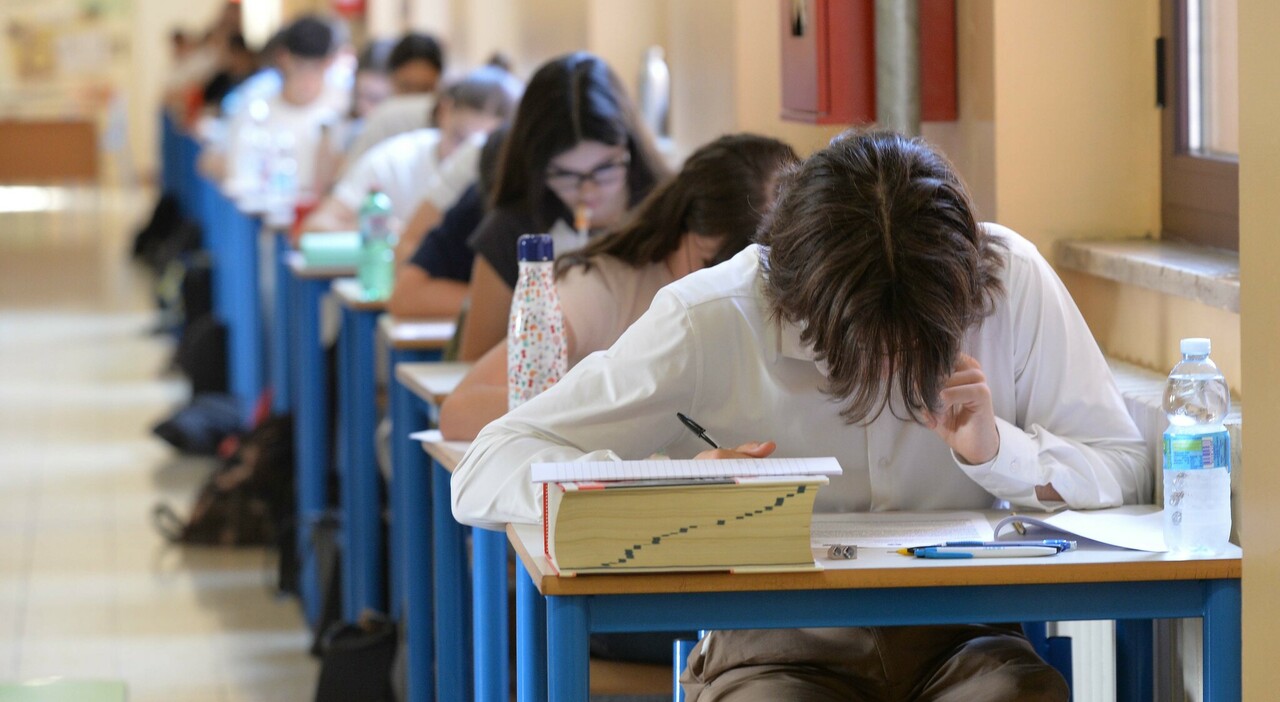 Maturità, cosa cambia: orale obbligatorio, non si potrà fare scena muta. Quattro le materie del colloquio