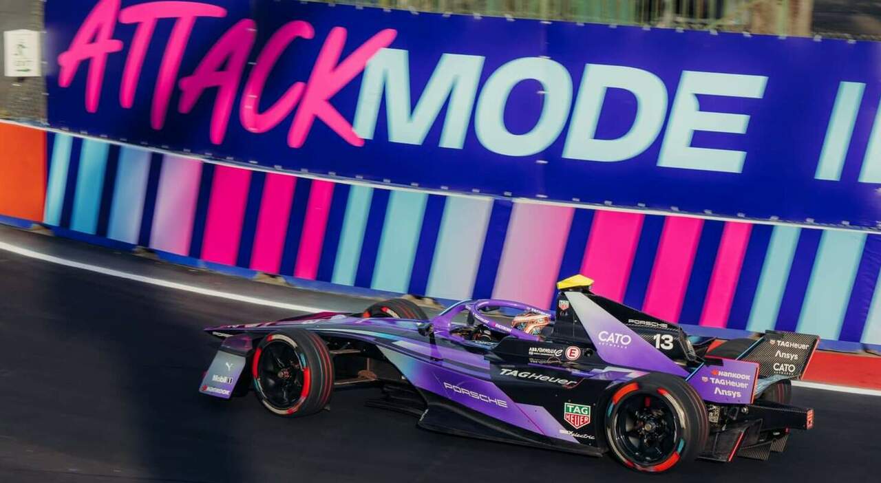 La Porsche FE durante un Attack Mode