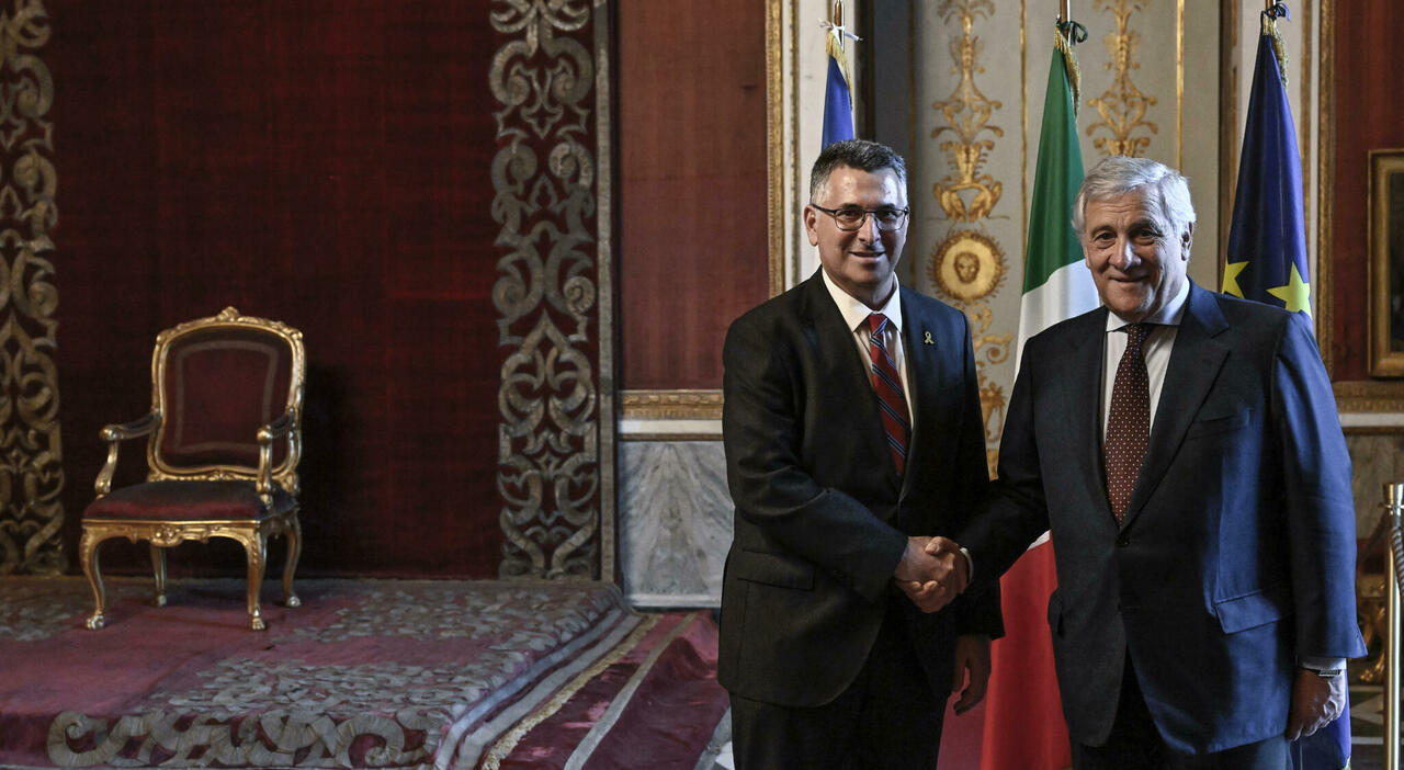 Convention Med, Mediterraneo di pace: «Napoli un simbolo di nuova speranza» Convention Med, Mediterraneo di pace: «Napoli un simbolo di nuova speranza»