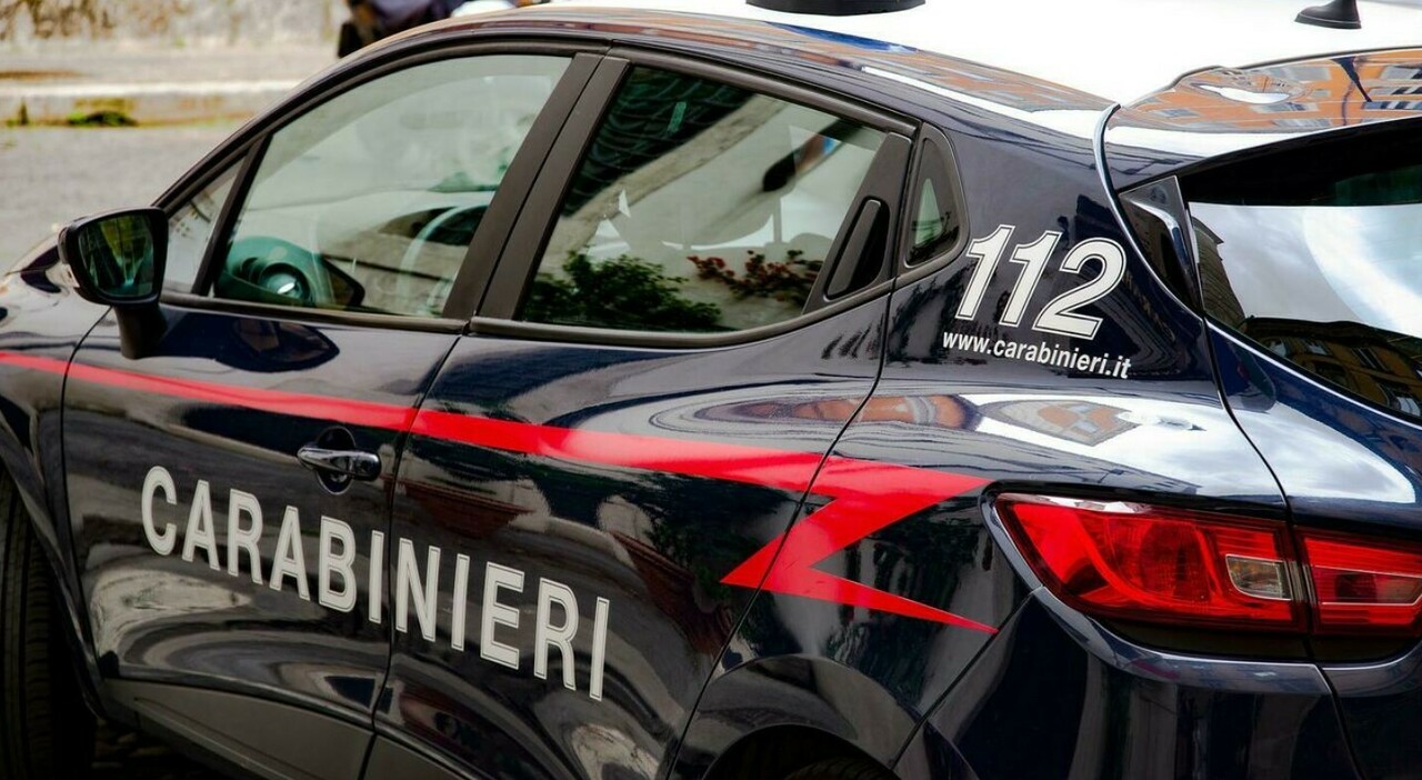 https://statics.cedscdn.it/photos/MED_HIGH/2025/10/17/9133116_17163326_carabinieri.jpg