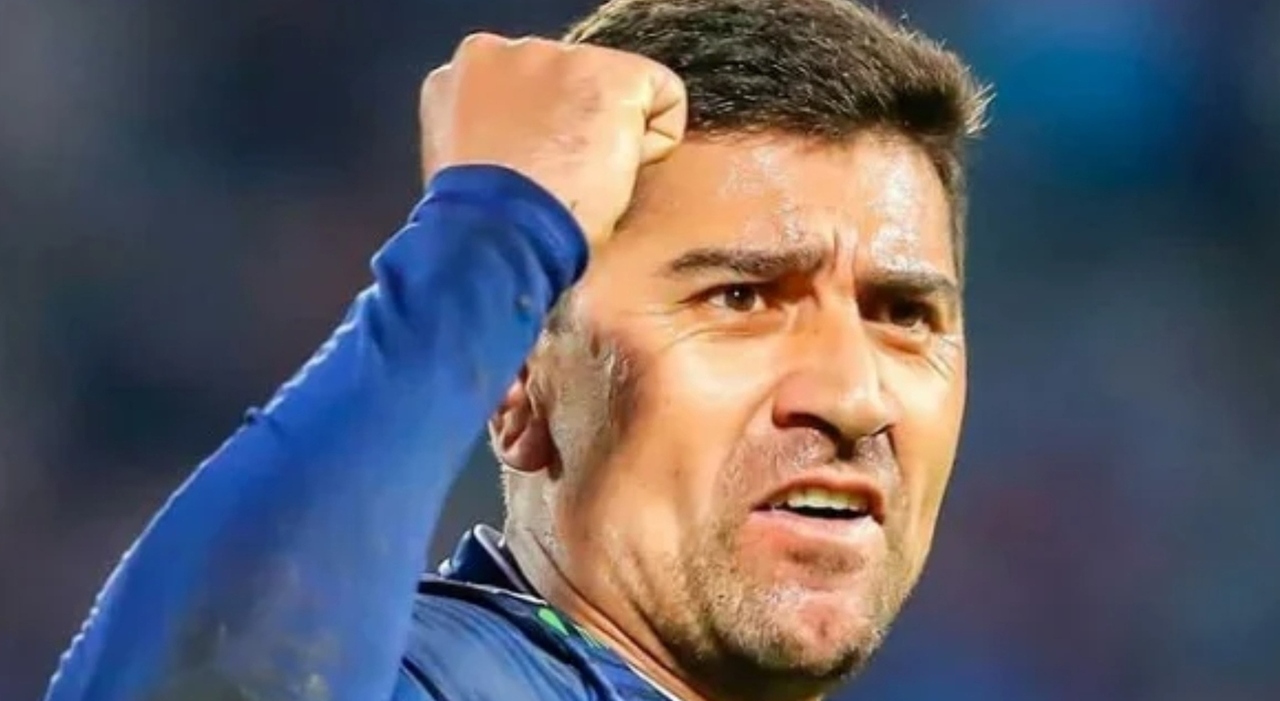 https://statics.cedscdn.it/photos/MED_HIGH/2025/10/18/9133682_18071918_roma_inter_david_pizarro_oggi.jpg