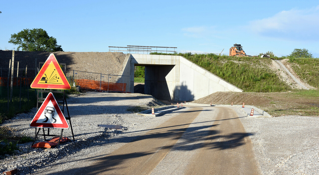 Pedemontana, inquinamento da Pfas nelle falde acquifere durante i cantieri: indagate 12 persone Pedemontana, inquinamento da Pfas nelle falde acquifere durante i cantieri: indagate 12 persone