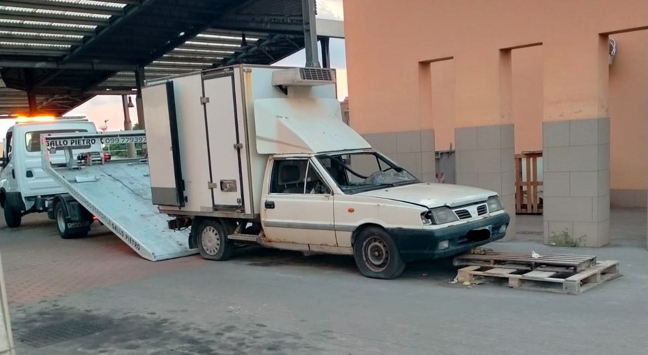 Mercati rionali, si cambia: sopralluoghi in corso per rimuovere gli abusivi Mercati rionali, si cambia: sopralluoghi in corso per rimuovere gli abusivi