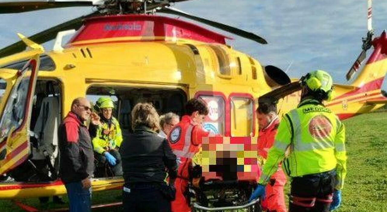 Incidente choc con il parapendio a Fermo, mano maciullata dall?elica: è grave. Era decollato dalla stessa aviosuperficie di Baumgartner Incidente choc con il parapendio a Fermo, mano maciullata dall?elica: è grave. Era decollato dalla stessa aviosuperficie di Baumgartner