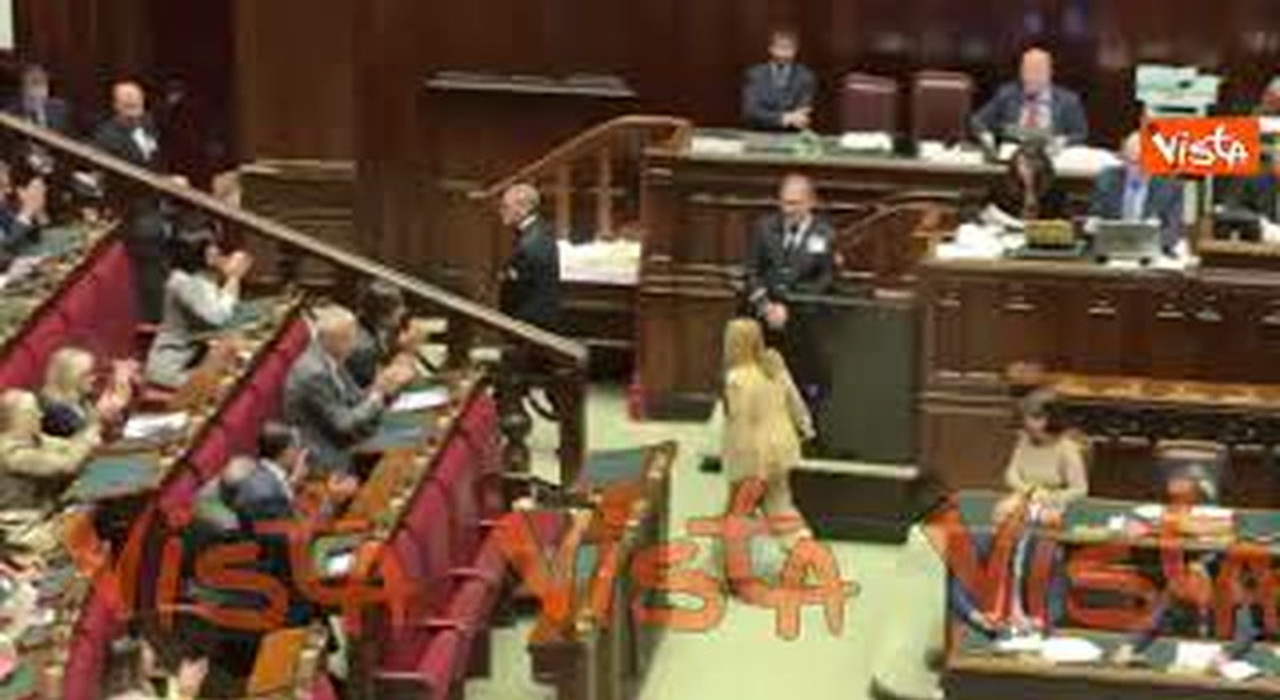 https://statics.cedscdn.it/photos/MED_HIGH/2025/10/22/9143295_poster.jpg