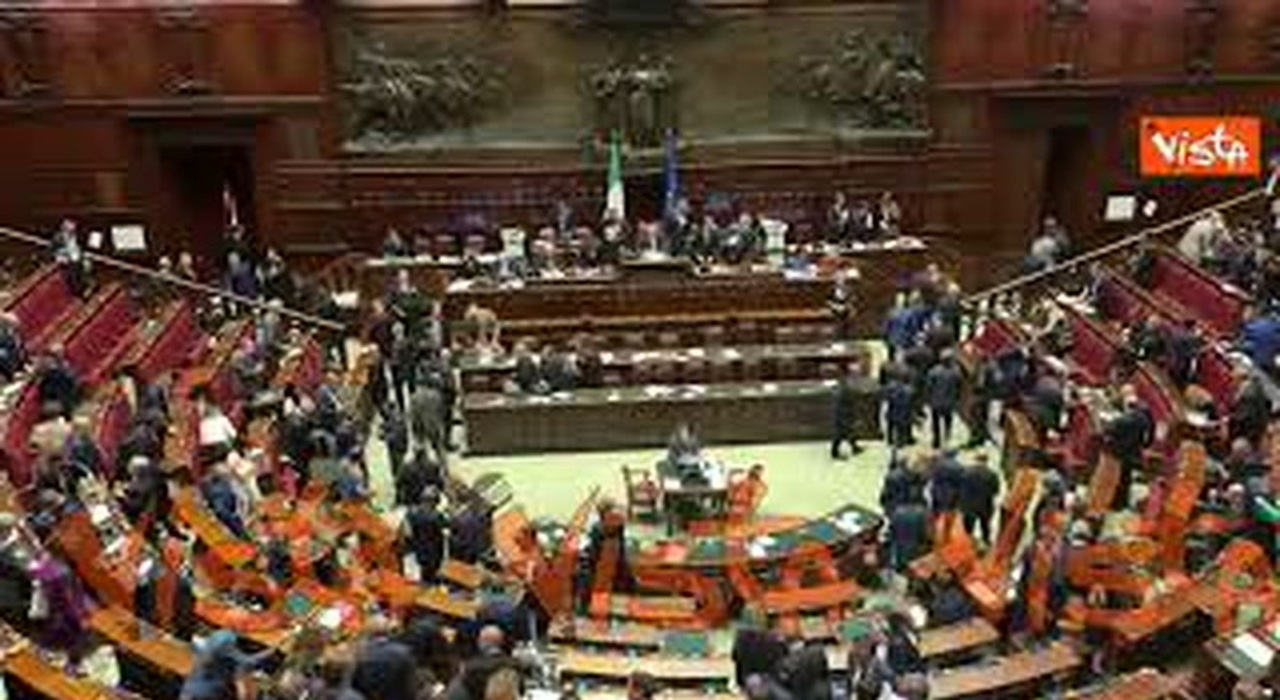 https://statics.cedscdn.it/photos/MED_HIGH/2025/10/23/9144793_poster.jpg