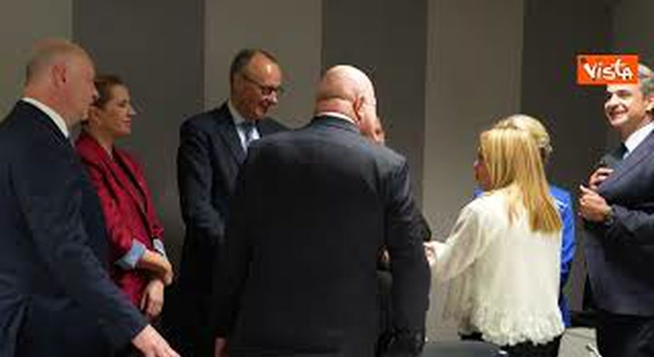 https://statics.cedscdn.it/photos/MED_HIGH/2025/10/23/9144839_poster.jpg