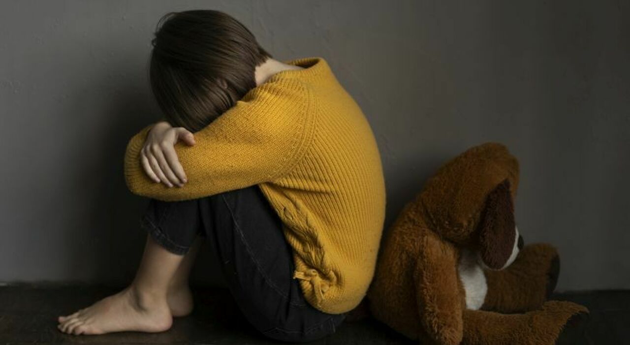 https://statics.cedscdn.it/photos/MED_HIGH/2025/10/24/9146714_24084838_immagine_non_esplicita_di_abusi_sui_bambini_1_.jpg