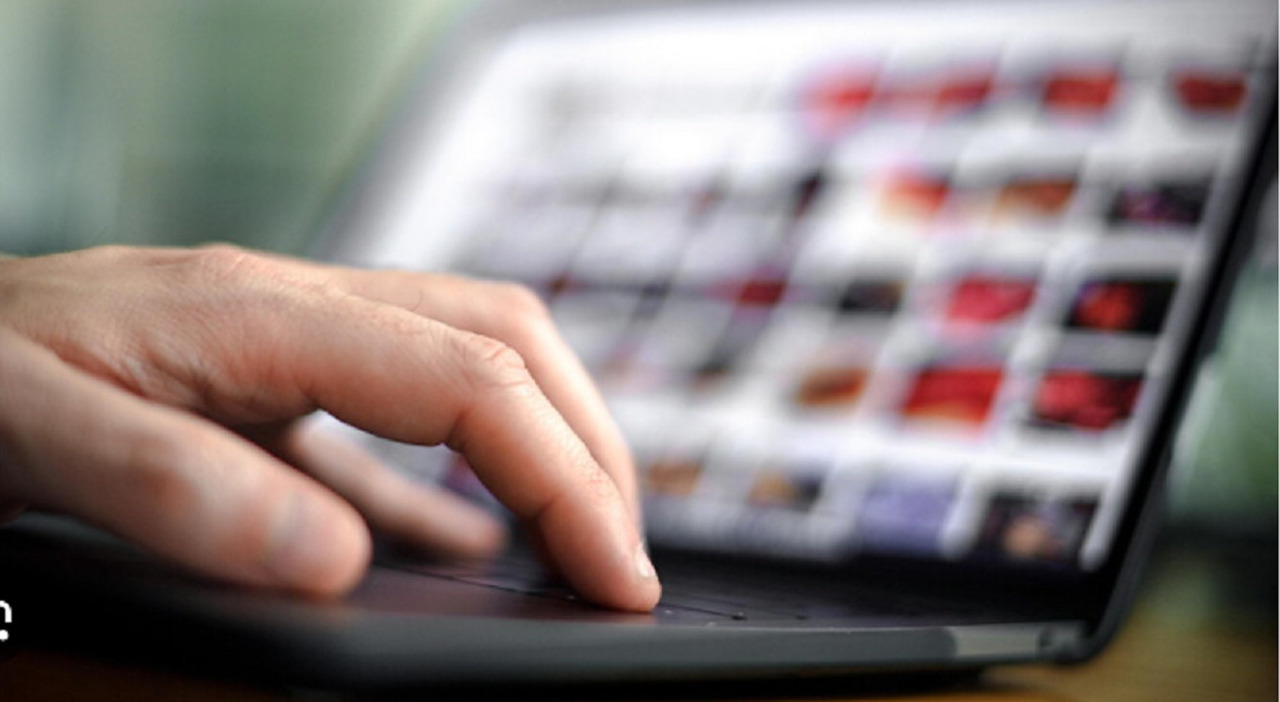violenza sessuale su ragazzina di 12 anni e video online arrestati un 18enne e due minorenni