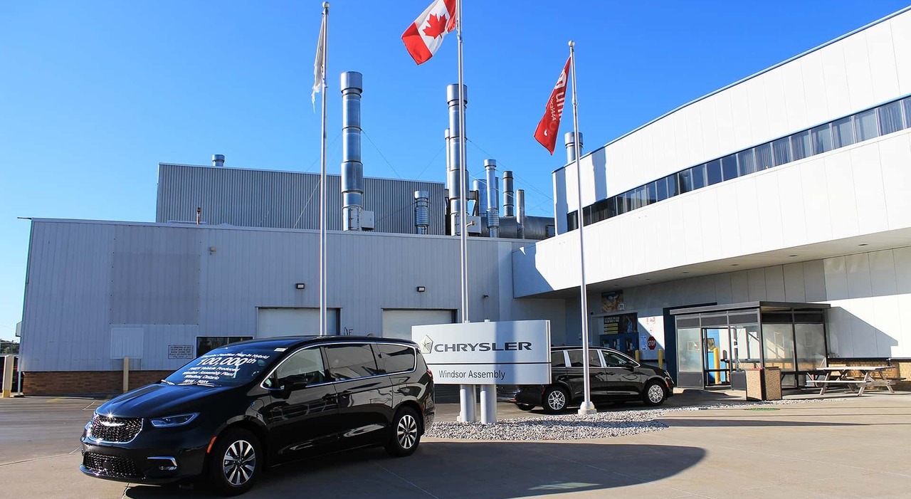 Una fabbrica Stellantis in Canada