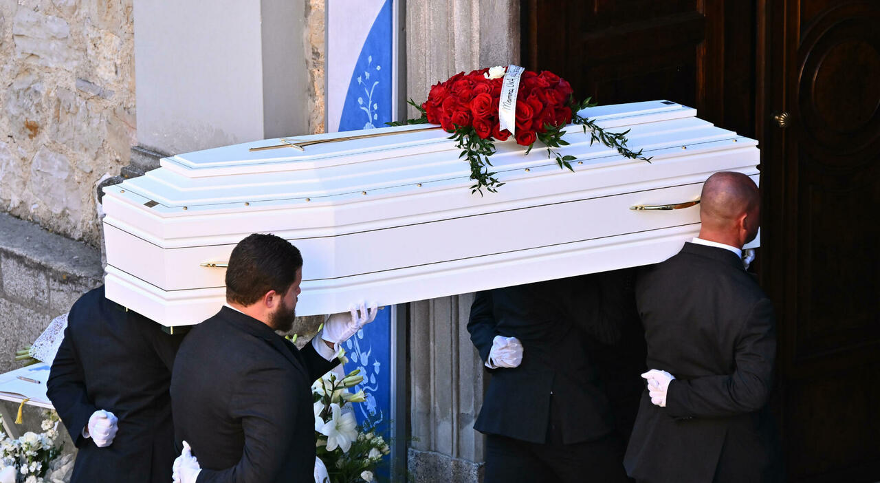 https://statics.cedscdn.it/photos/MED_HIGH/2025/10/24/9146885_24114400_onecms_1mpyfgg5efojyywxppp.jpg
