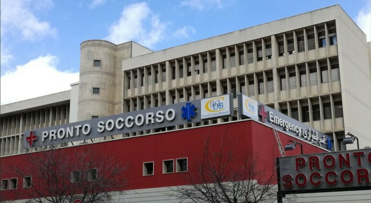 Trapani, bambino di 10 anni cade dal balcone e muore: precipitato dal quinto piano, si indaga sulle cause Trapani, bambino di 10 anni cade dal balcone e muore: precipitato dal quinto piano, si indaga sulle cause