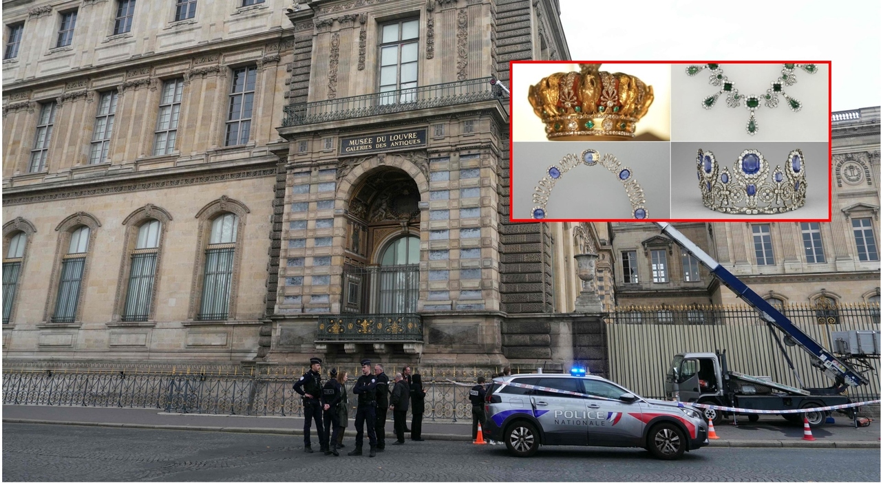 Furto al Louvre, fermati due sospetti. «Sono ladri esperti di colpi su commissione. Uno era in fuga» Furto al Louvre, fermati due sospetti. «Sono ladri esperti di colpi su commissione. Uno era in fuga»