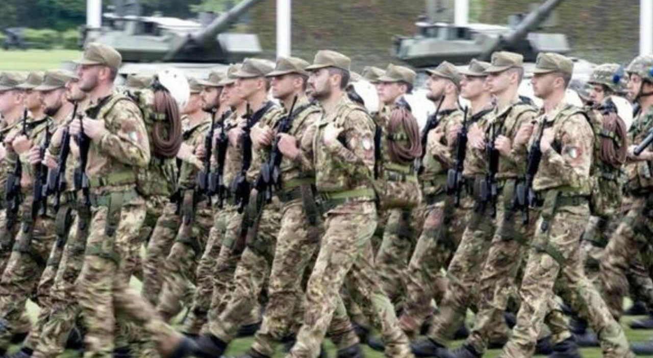https://statics.cedscdn.it/photos/MED_HIGH/2025/10/26/9150698_26153926_leva_militare_obbligatoria_italia_meglio_forza_riserva_strategie_confronto_croazia_germania_oggi_26_10_2025.jpg