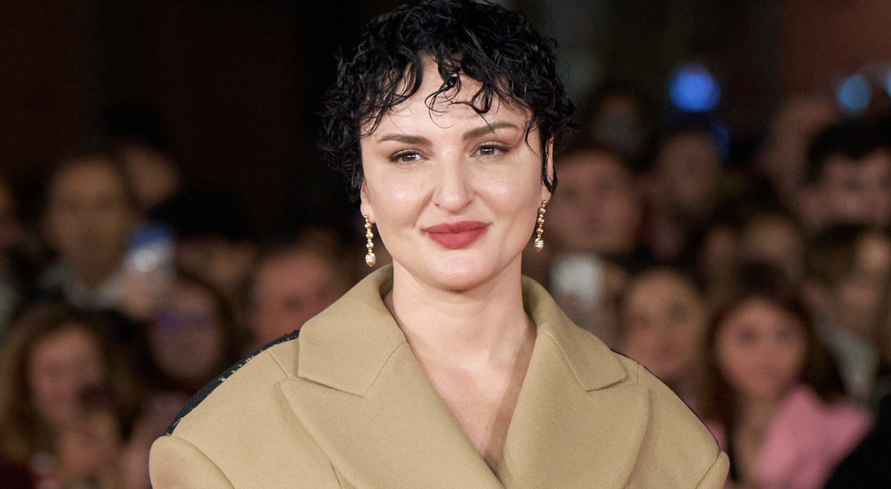 https://statics.cedscdn.it/photos/MED_HIGH/2025/10/26/9150720_26160200_arisa.jpg