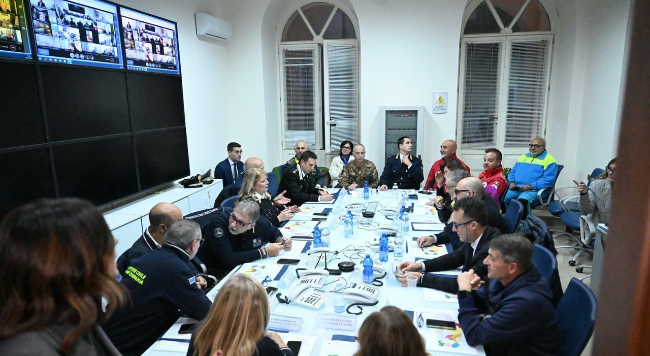 Terremoto in Irpinia, arriva la Protezione civile: «Quadro rassicurante» Terremoto in Irpinia, arriva la Protezione civile: «Quadro rassicurante»