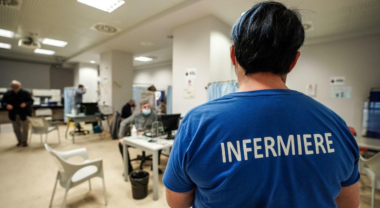 Infermieri, firmato il contratto nazionale: fino a 172 euro mensili in più. Arretrati, turni notturni e tutela dalle aggressioni: tutte le novità Infermieri, firmato il contratto nazionale: fino a 172 euro mensili in più. Arretrati, turni notturni e tutela dalle aggressioni: tutte le novità