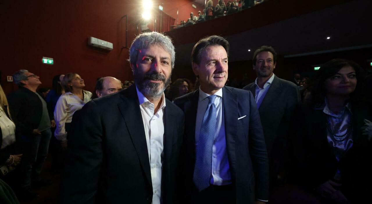 Regionali Campania, Conte e Fico a Napoli: «Quei nomi impresentabili sono andati tutti a destra, grazie a Dio»