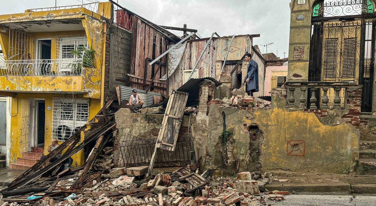 Uragano Melissa verso le Bahamas, ma perde intensità: venti fino a 160 km orari. Dieci morti ad Haiti Uragano Melissa verso le Bahamas, ma perde intensità: venti fino a 160 km orari. Dieci morti ad Haiti