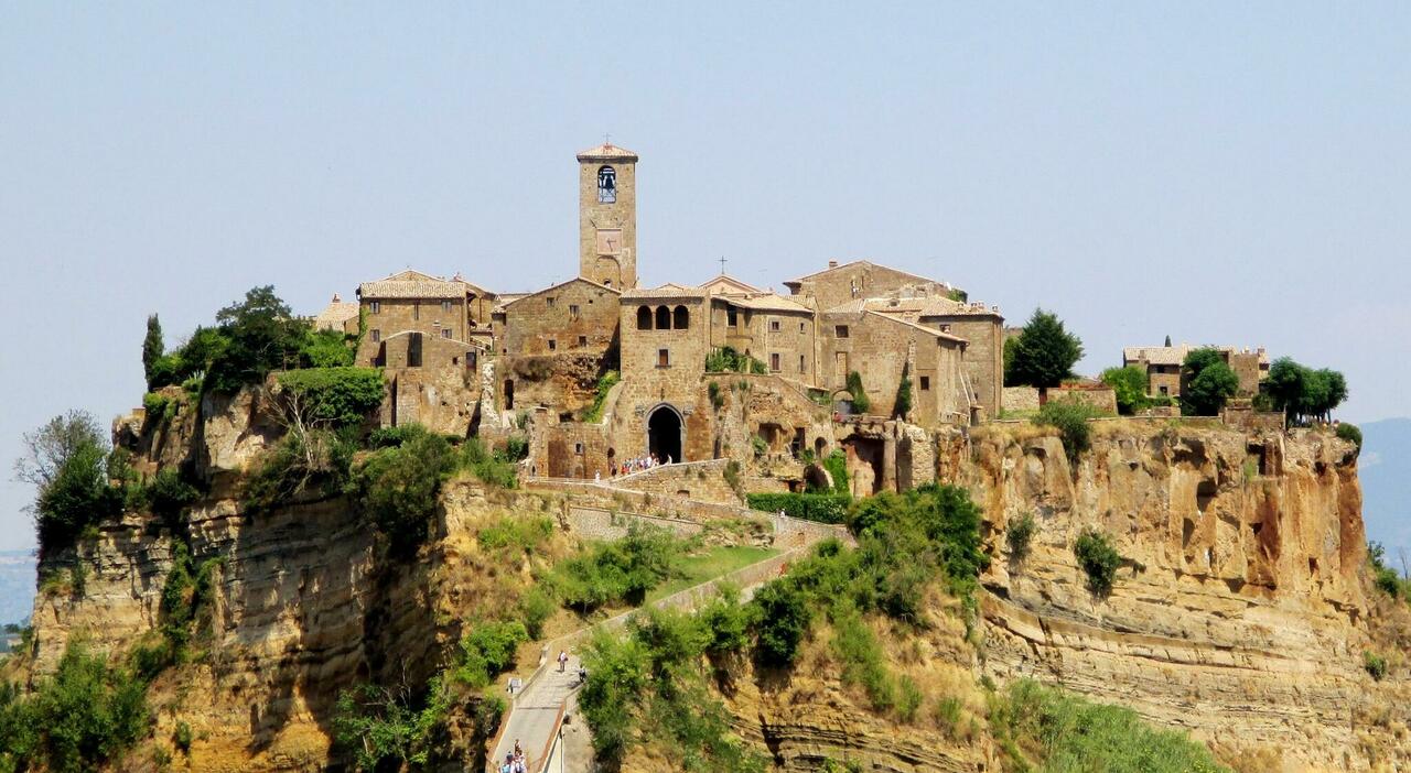 https://statics.cedscdn.it/photos/MED_HIGH/2025/10/29/9156693_29134005_bagnoregio.jpg