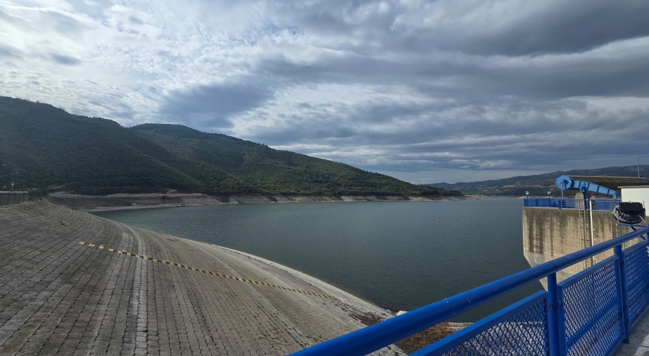 Crisi idrica, 1,5 milioni per l?invaso di Occhito. Nuova diga in Basilicata Crisi idrica, 1,5 milioni per l?invaso di Occhito. Nuova diga in Basilicata